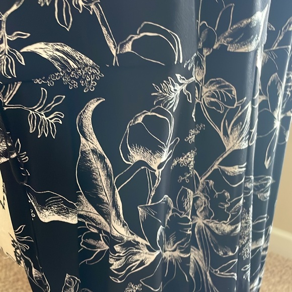 White House Black Market- crop romper - Picture 3 of 3